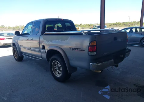 2001 Toyota Tundra Ltd V8 from USA, damaged, VIN 5TBRT38191S211640